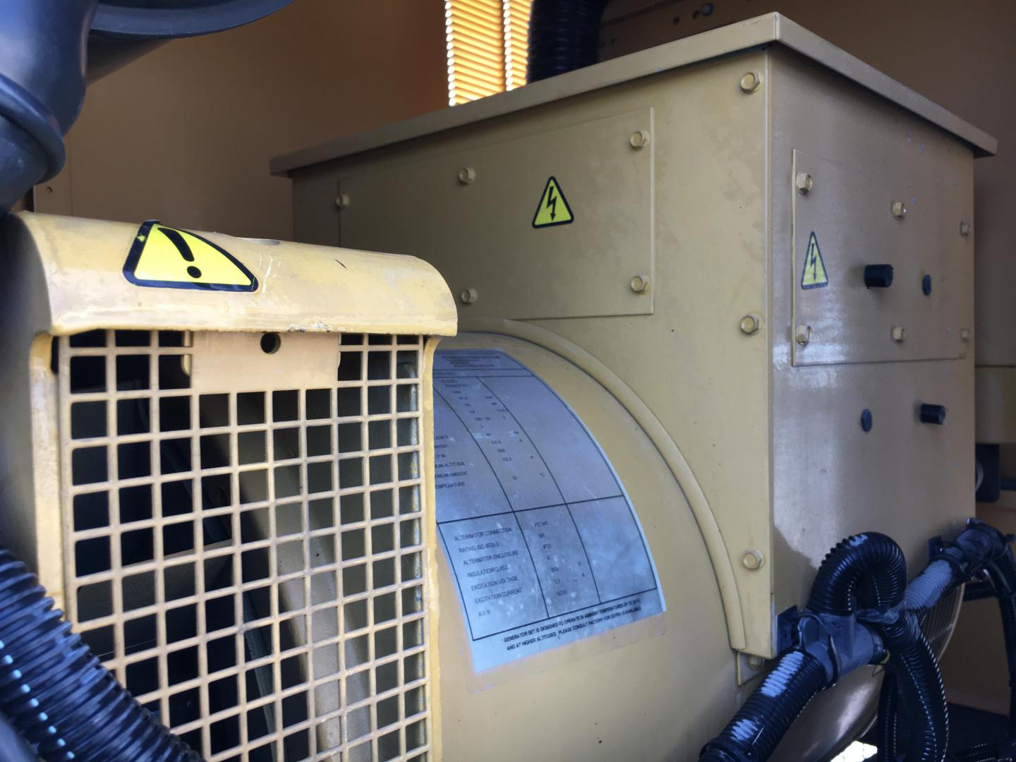 ./imagenes/INVOICE/2019/16797/PLANRA DE LUZ CATERPILLAR D150P1 (17).JPG